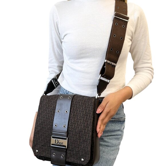 Christian Dior Vintage 2002 Trotter Monogram Shoulder Bag Brown Canvas  [105273] - Picture 2 of 12